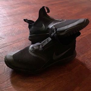 Nike sneakers women’s